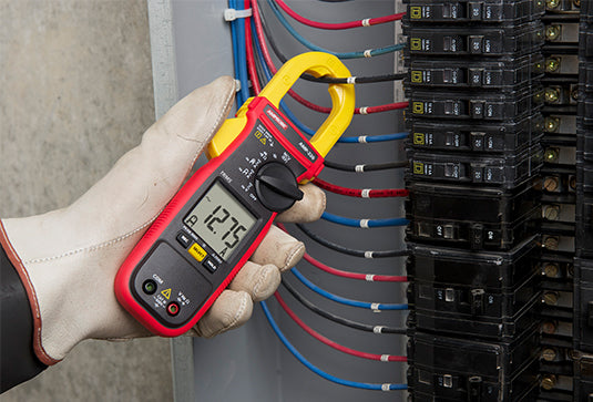 Pinza amperimétrica 600A AC/DC TRMS